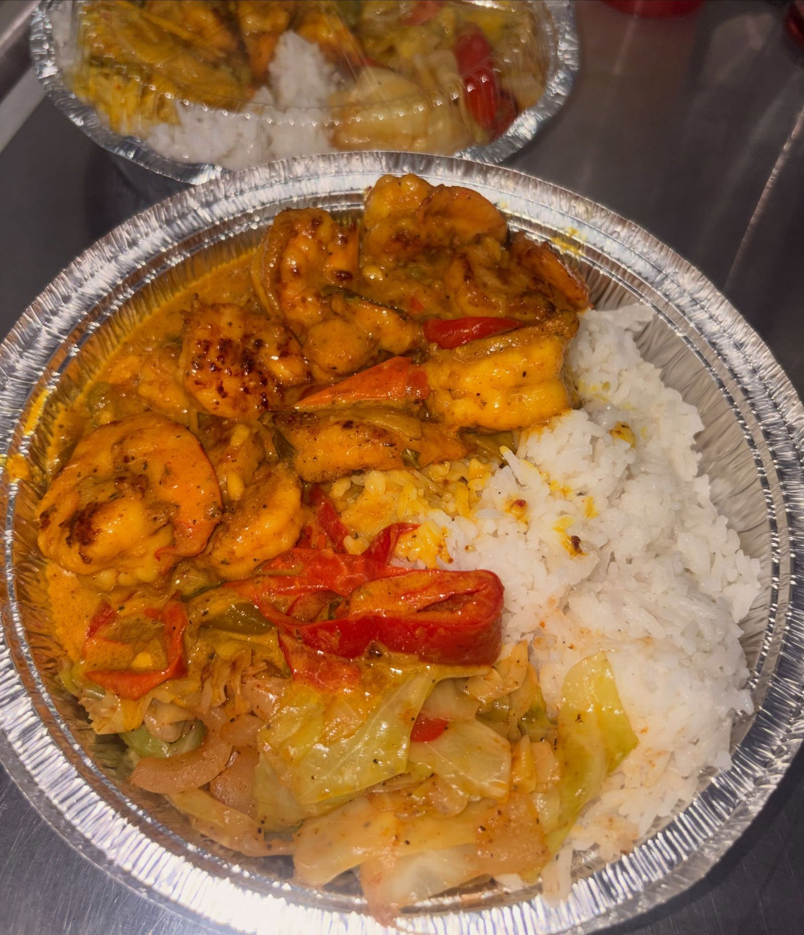 Curry plate with white rice